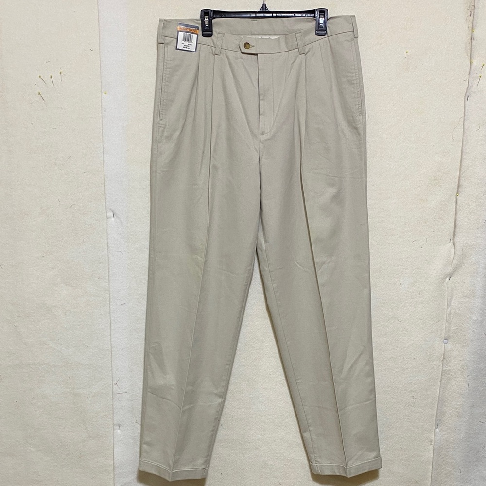 Savane Men's Pleated Chinos in Beige/Tan